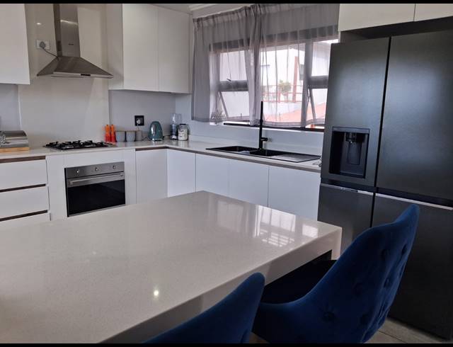 3 BEDROOM HOUSE FOR SALE IN PALM LAKES ESTATE